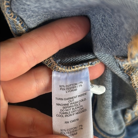 Vineyard Vines girls Large Classic Blue Jean Jacket with Contrast Stitching   E - Picture 3 of 8